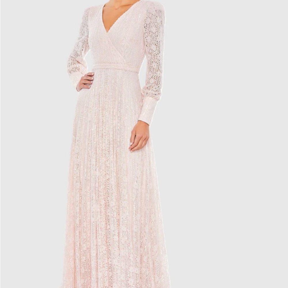 Lrg Pale Pink Lace Long Sleeve Maxi Dress